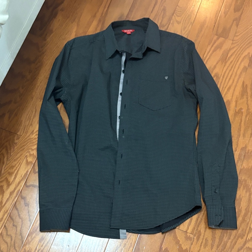 Guess Black And Gray Patterned Button Down Shirt - image 1